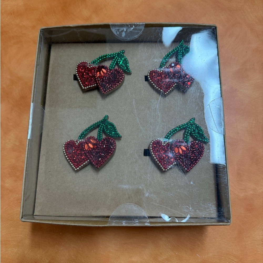Tahari Home Cherry 🍒 Hearts Napkin Rings
